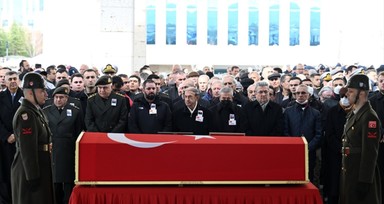 Ankara'da hayatını kaybeden eski 3. Ordu Komutanı emekli Orgeneral Saldıray Berk son yolculuğuna uğurlandı