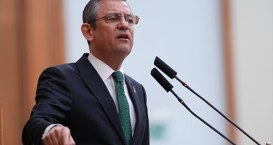 CHP Genel Başkanı Özgür Özel partisinin grup toplantısında açıklamalarda bulundu