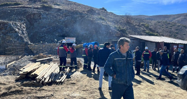 Son Dakika: Elazığ'da maden ocağında göçük! Toprak altında kalan tüm işçiler kurtarıldı