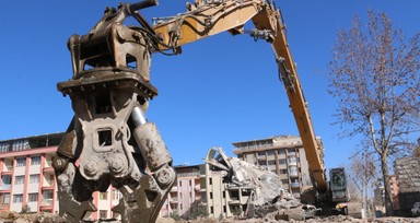 Elazığ'da aylık 300 bin liraya makas operatörü bulunamıyor
