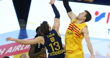 Fenerbahçe, Barcelona'yı 14 sayı farkla yendi