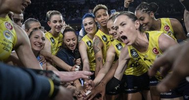 Fenerbahçe, Eczacıbaşı'nı yenerek şampiyon oldu