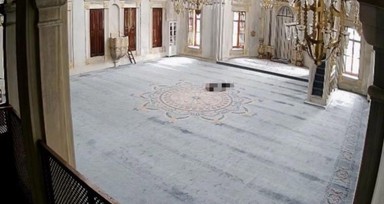 Cezaevinden izinli çıktı, annesini ve kız kardeşini öldürüp camide intihar etti