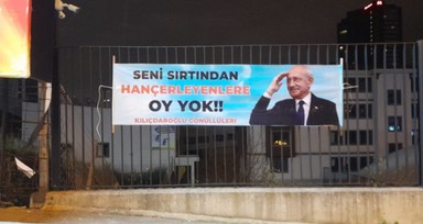 Kemal Kılıçdaroğlu destekçileri İstanbul'da Ekrem İmamoğlu'na karşı afiş hareketi başlattı