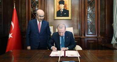 Cumhurbaşkanı Recep Tayyip Erdoğan Bursa Valiliği'ni ziyaret etti