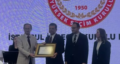Ekrem İmamoğlu mazbatasını aldı, görevine resmen başladı