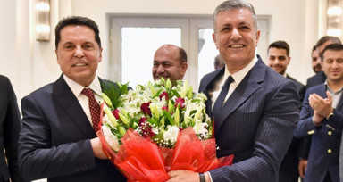 Kent uzlaşısıyla Esenyurt Belediye Başkanı seçilen Ahmet Özer, eski başkana isyan etti: Boş kasa devraldık