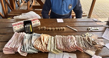 Dilenci kadının üzerinden bir asgari ücretten fazla para çıktı