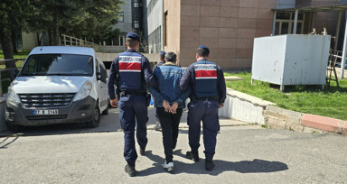 Gaziantep'te şafak operasyonunda yakalanan terör örgütü üyesi tutuklandı