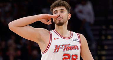 Alperen Şengün NBA'de göz kamaştırdı! Onuralp Bitim devam dedi