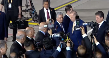 Cumhurbaşkanı Erdoğan ilk kez Erbil'de: Resmi törenle karşılandı