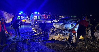 Şanlıurfa’da feci kaza: 1 ölü, 2’si ağır 5 yaralı
