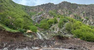 Tunceli’yi dolu ve sağanak vurdu