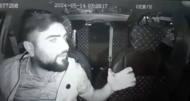 Taksi şoförüne satırlı saldırı kamerada!