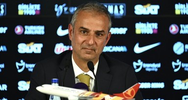 Fenerbahçe Teknik Direktörü İsmail Kartal, şampiyonluk ihtimalleri hakkında konuştu