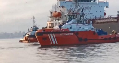 Petrol ürünü yüklü tanker Haydarpaşa açıklarında arıza yaptı