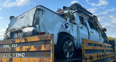 Ankara’da milletvekilinin otomobilinin de karıştığı kazada iki araç dereye uçtu: 1 ölü, 4 yaralı