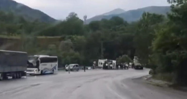 Van-Bitlis yolunca yolcu otobüsü TIR'la çarpıştı! Çok sayıda ölü ve yaralı var