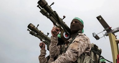 Hizbullah'tan İsrail' ters köşe! Askerlerin toplanma alanını vurdular