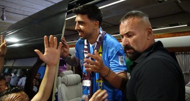 Ozan Tufan imza için Trabzon'da!