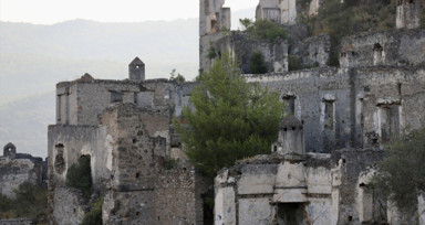 Fethiye'deki 'Hayalet köy'e 4 bin kişi gitti