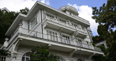 FETÖ firarisi Akın İpek'in Bebek'teki yalısı Tayvanlılara satıldı