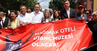 Madımak Katliamı'nın 31. yıl dönümü | Özgür Özel, Tuncer Bakırhan ve Erkan Baş Sivas'ta