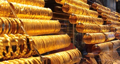 Gram altın tüm zamanların rekorunu kırdı! Almalı mı, satmalı mı?