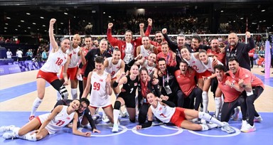 Paris'te Filenin Sultanları'ndan müthiş mücadele! Türkiye, Çin'i 3-2 mağlup etti