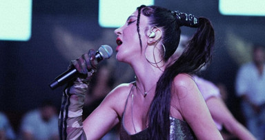 Hande Yener çıplaklık eleştirisine patladı: İran'a git, orada yaşa