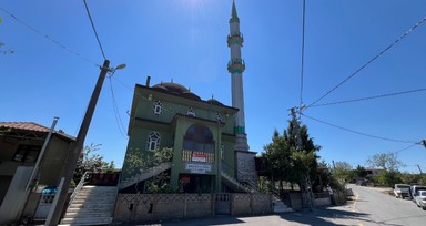 "Ev vaadi yerine getirilmedi" dedi, camiyi 7 milyon liraya satışa çıkardı