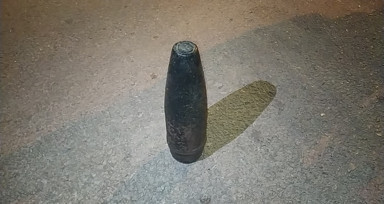 Oğlu ihbar etti; evinin altından patlamamış mühimmat çıktı