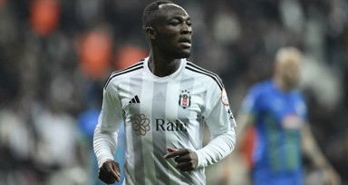 Beşiktaş'ın hücum oyuncusu Jackson Muleka takımdan ayrıldı