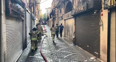 Kapalıçarşı’da yangın paniği