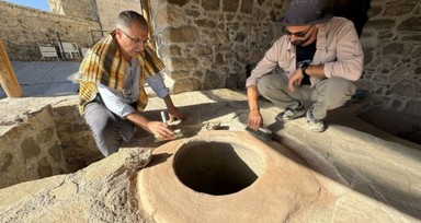 Harput Kalesi'nde 1000 yıllık sanayi sitesi gün yüzüne çıkarıldı