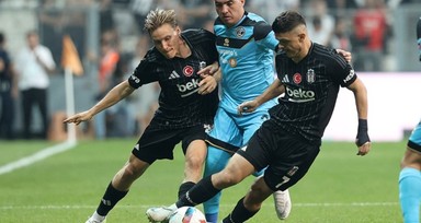 Rashica'dan Van Bronckhorst'a övgü: "Hocamız bize farklı bir enerji getirdi"