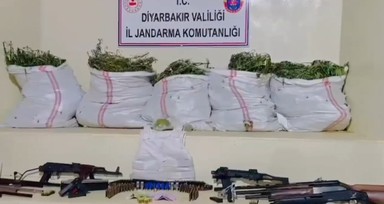 Diyarbakır'da dev operasyon: 15 milyon 882 bin kök kenevir ile 2,5 ton esrar ele geçirildi