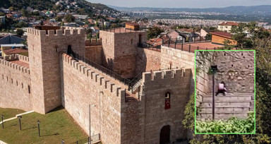 Yine cinsel ilişki rezaleti! Bu defa tarihi kalenin dibini seçtiler