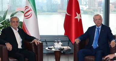 İran Cumhurbaşkanı "Erdoğan'la görüşmeniz nasıldı?" sorusuna Türkçe cevap verdi