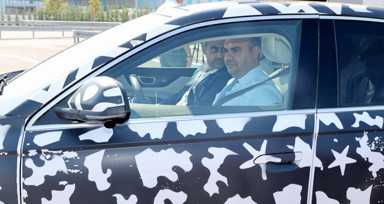 Bakan Kacır TOGG'un T10F'nin sedan modelini test etti: Artık çok farklı bir kitleye sesleniyor