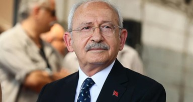 Kılıçdaroğlu'ndan CHP'lilerin Cumhurbaşkanı Erdoğan'ı ayakta karşılamasına tepki