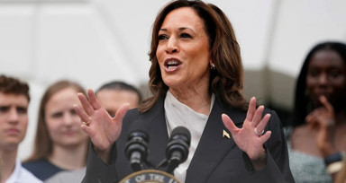 ABD başkanlık yarışında Kamala Harris, Donald Trump'ın 4 puan önünde