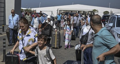 Türk vatandaşlarının Beyrut'tan tahliyesi başladı