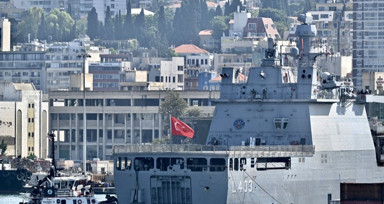 Lübnan'dan tarihi tahliye operasyonu! Türk gemileri Mersin’e doğru yola çıktı
