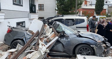 Gebze'de bir binada patlama meydana geldi