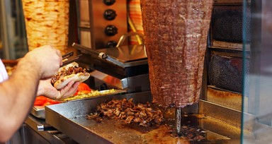 Bakanlık bu defa da döner sahtekarlarını açıkladı! Et diye kullandıkları pes dedirtti