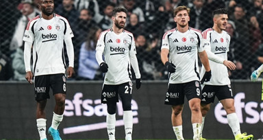 Beşiktaş evinde darmadağın! 6 gollü maçta kazanan Göztepe