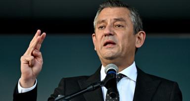 Özgür Özel, Erdoğan'a Esad üzerinden yüklendi: "Tatil yapıyordun; şimdi düşman oldun"