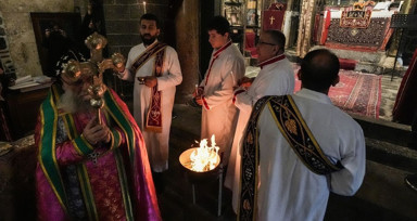 Diyarbakır'daki Noel ayini: Meryem Ana Kilisesi'nde bir araya gelindi