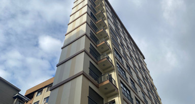 Kadıköy'de bakınca Rönesans rezidansı hatırlatan binaya ruhsat verildi